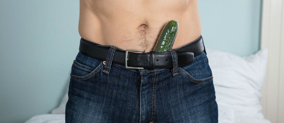 mitos sobre la sexualidad, hombre tejanos pepino en tejanos